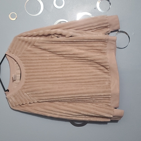 Sweater - Picture 2 of 5